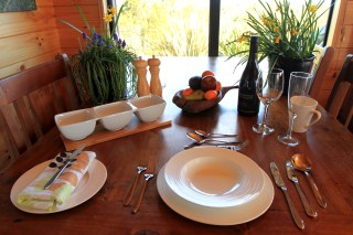 cottage dining corner